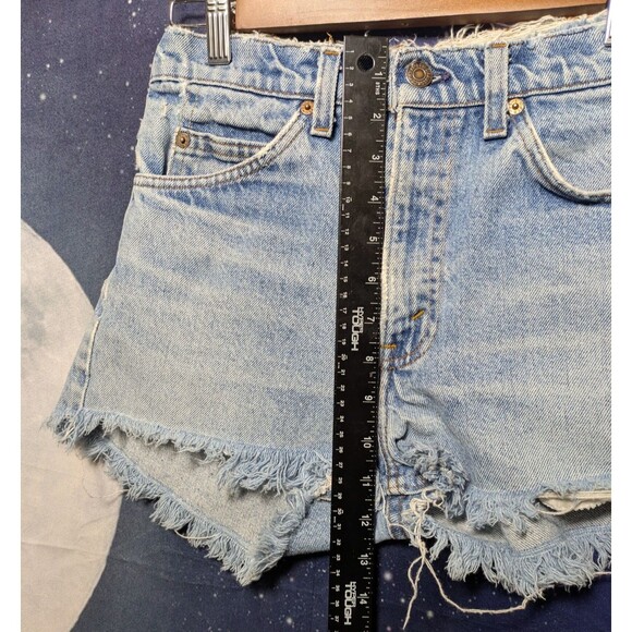 Vintage 70s Levi’s Orange Tab High Rise Cutoff Shorts Distressed Denim Size 28 - Picture 6 of 6